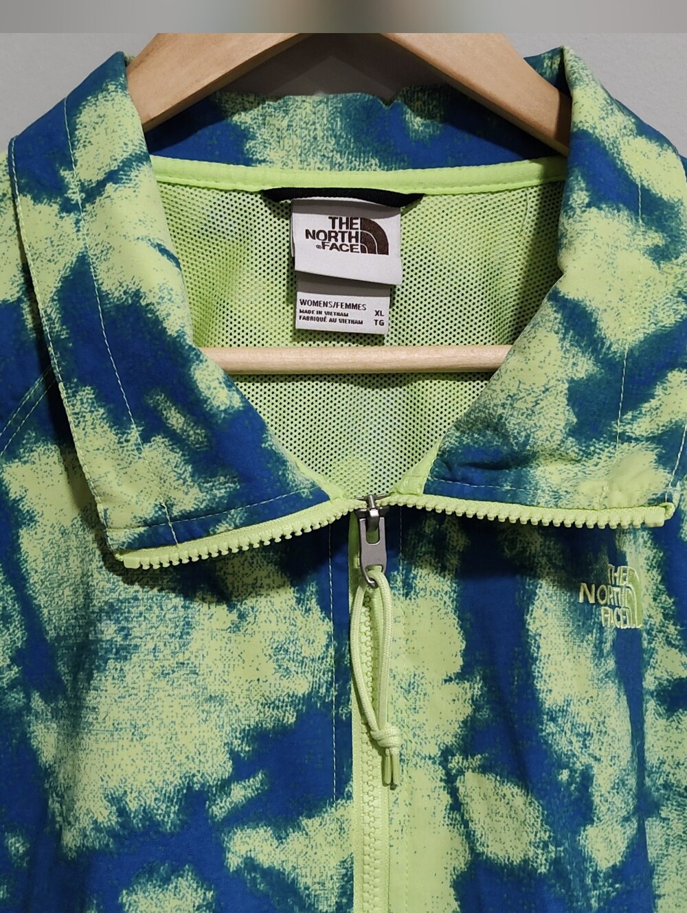 The North Face Women's XL Neon Blue/Yellow Tie Dye Quarter Zip Pull Over/Jacket - Picture 2 of 10
